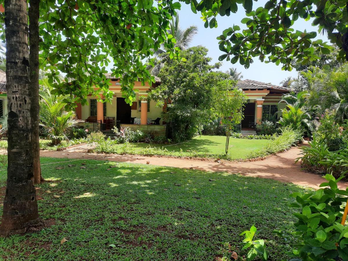 Tobias Villas Cavelossim Exterior foto